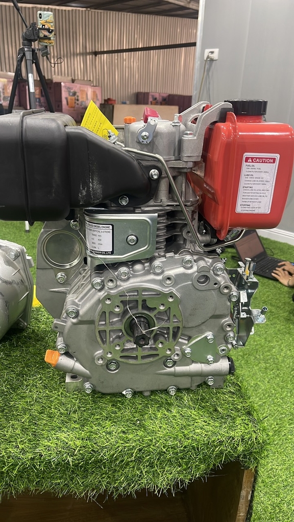 Động Cơ Dầu Kama 13HP KM188F Rời