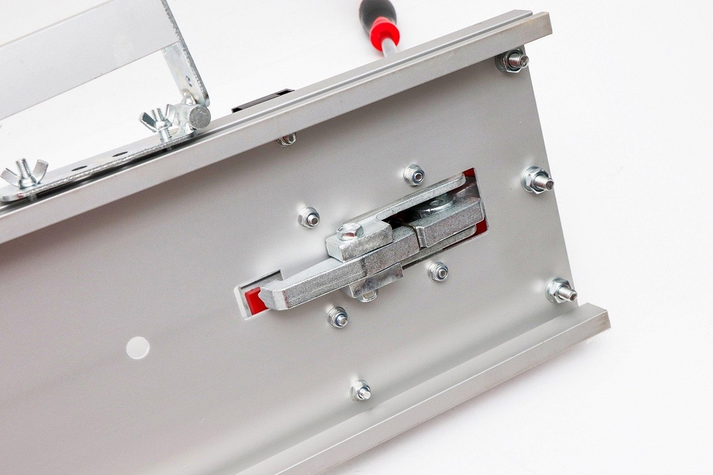 Máy Cắt Gạch Bàn Oshima BCG-1000R