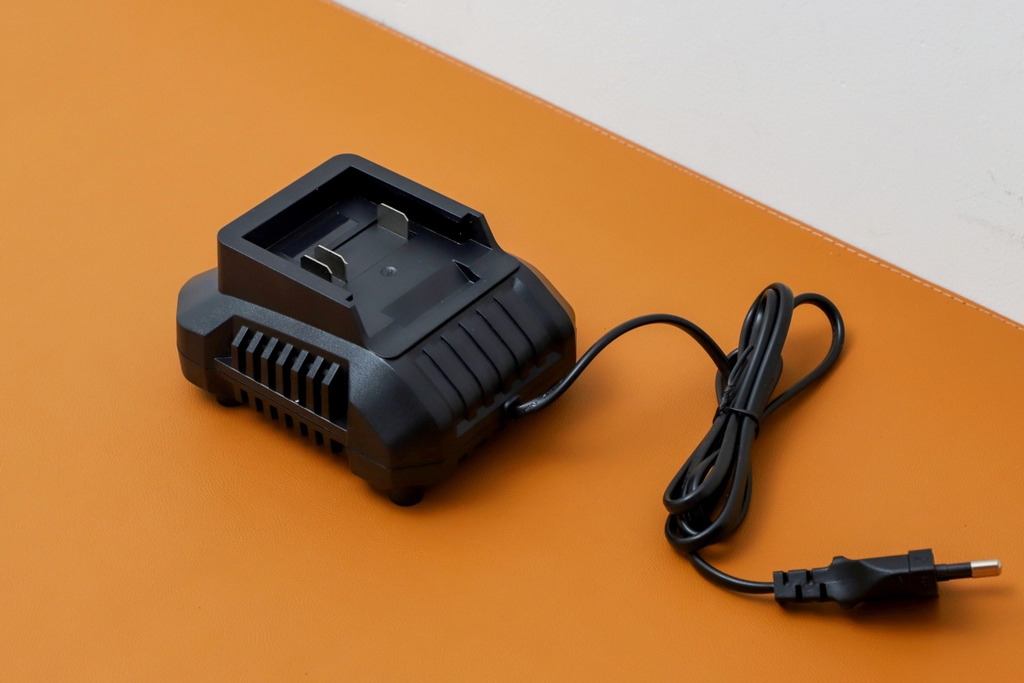 Sạc Pin Oshima S21V-2.0A-D2