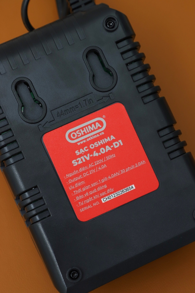 Sạc Pin Oshima S21V-4.0A-D1