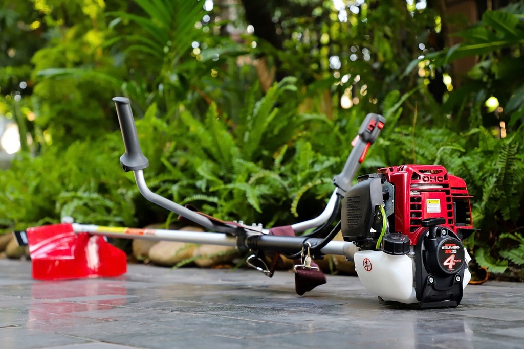 Máy Cắt Cỏ 4 Thì Mitsukaisho 1000W MS35