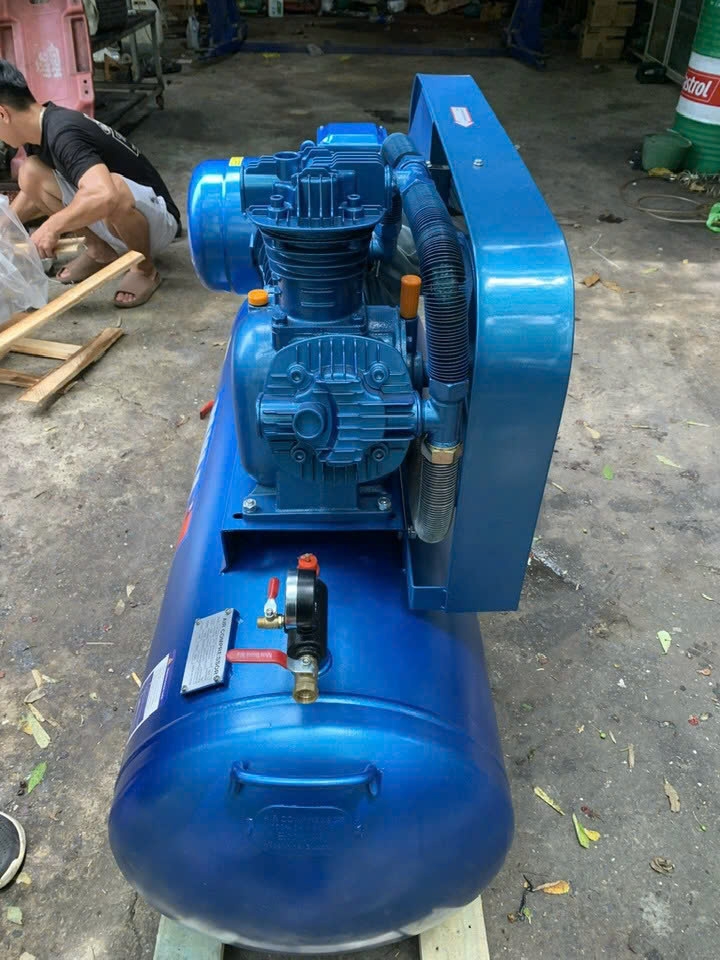 Máy Nén Khí Dây Đai Puma 10HP 300L W-0.9/8 3 Pha