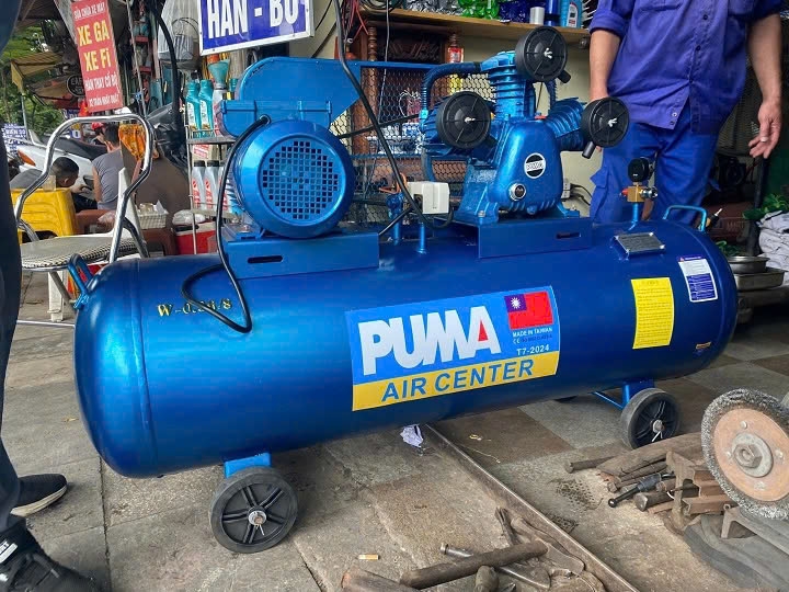 Máy Nén Khí Dây Đai Puma 4HP 200L 1 Pha