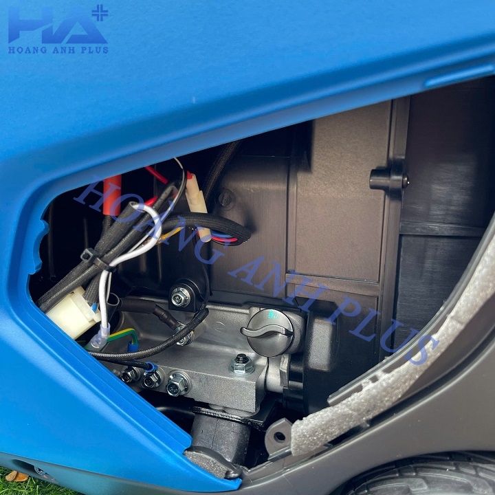 Máy Phát Điện Chạy Xăng Hyundai 4Kw HY4000SI Inverter Siêu Cách Âm