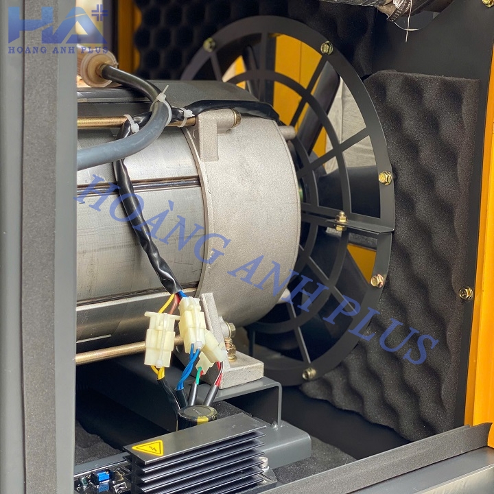 Máy Phát Điện Chạy Dầu 12Kw Yamanisan YM16000T 3 Pha