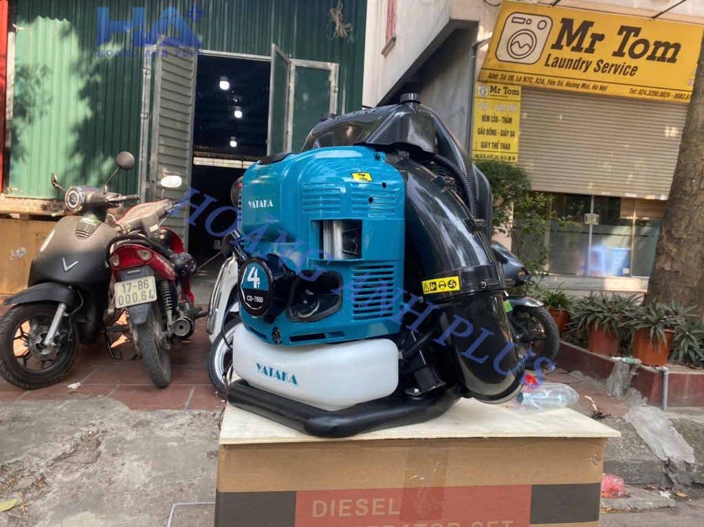 Máy Thổi Lá 4 Thì Yataka 2.7Kw CS-7650