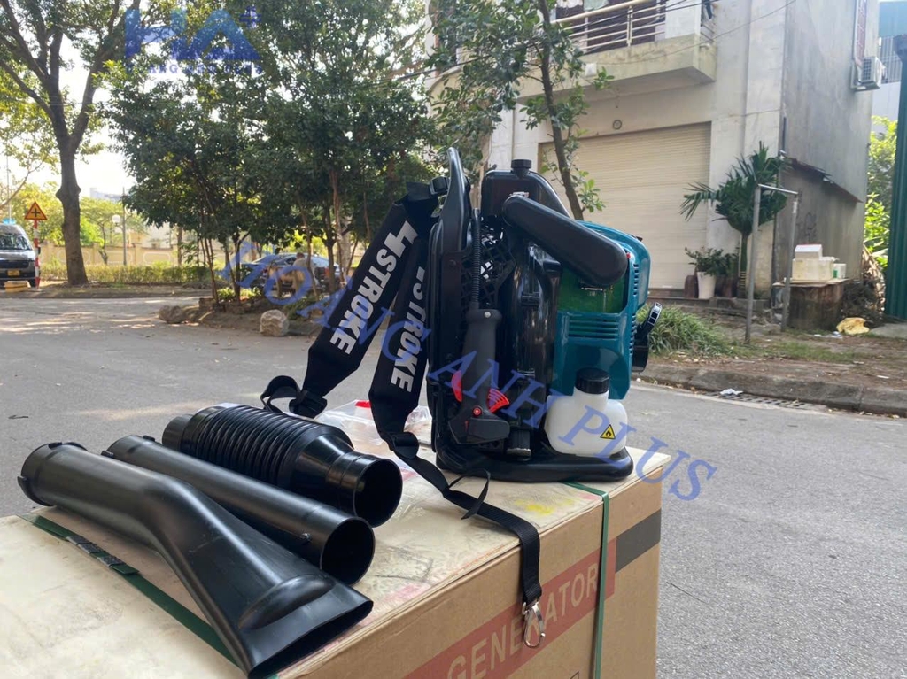 Máy Thổi Lá 4 Thì Yataka 2.7Kw CS-7650