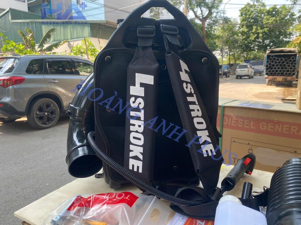 Máy Thổi Lá 4 Thì Yataka 2.7Kw CS-7650