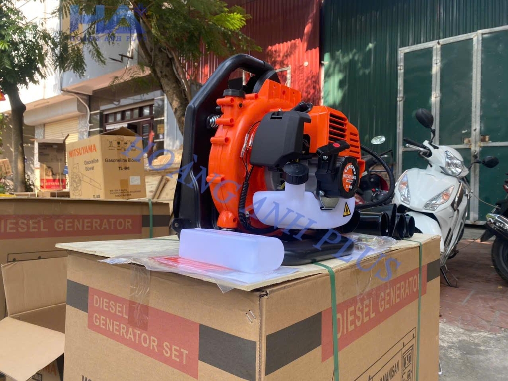 Máy Thổi Lá 2 Thì Mitsuyama 1.25Kw TL-808