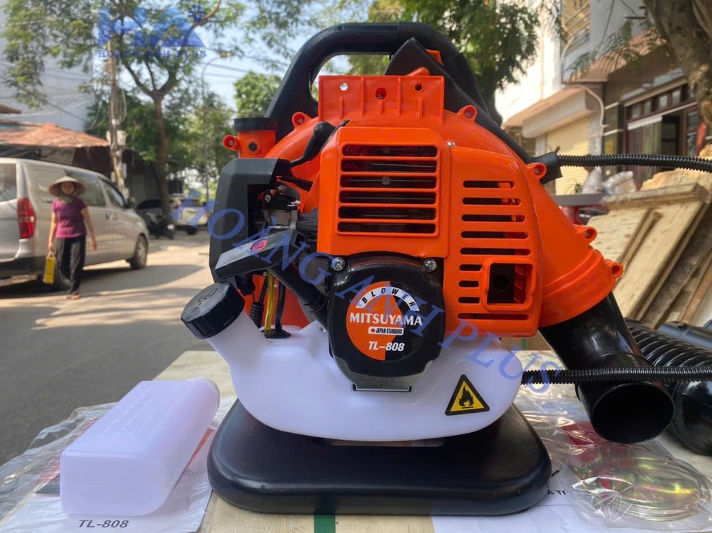 Máy Thổi Lá 2 Thì Mitsuyama 1.25Kw TL-808