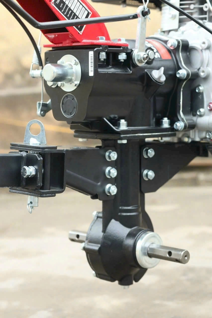 Máy Xới Đất Chạy Dầu Kamastsu KM950HS Chuyển Hướng