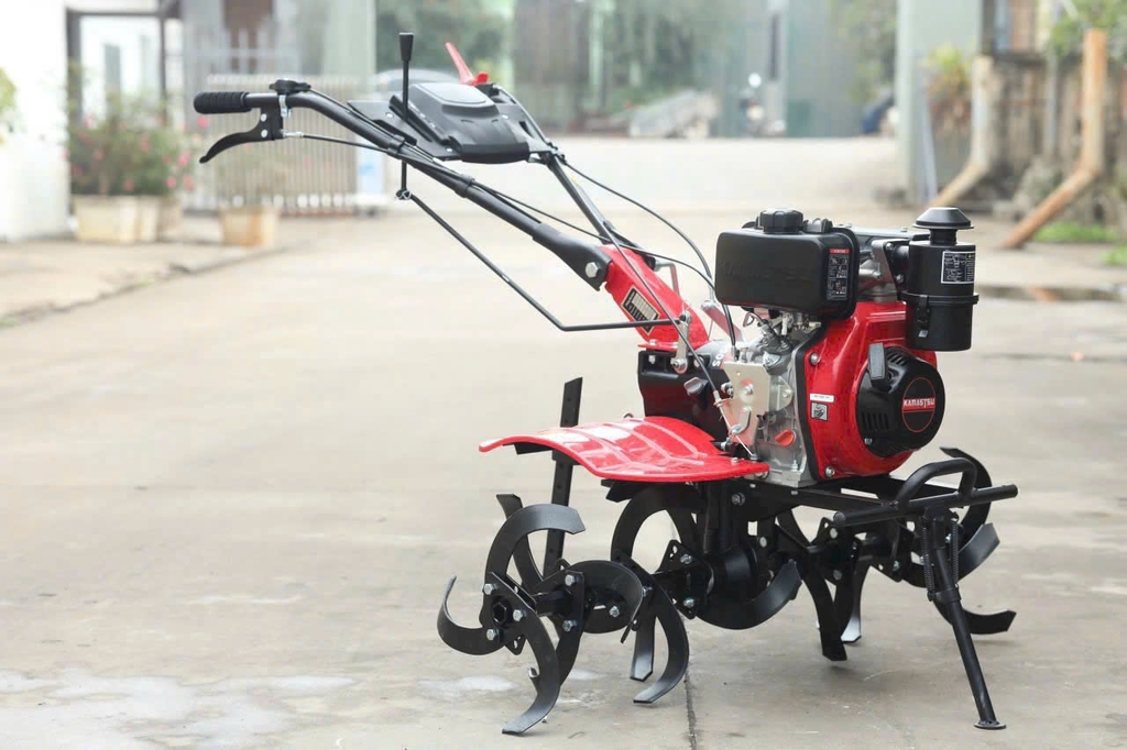 Máy Xới Đất Chạy Dầu Kamastsu KM950HS Chuyển Hướng