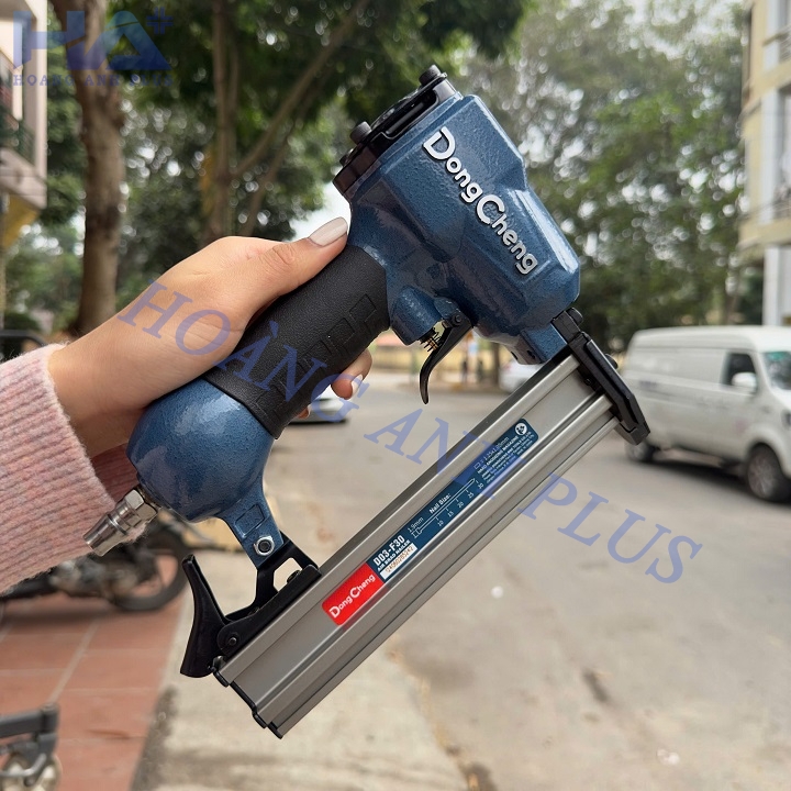 Máy Bắn Đinh Thẳng Dongcheng D03-F30