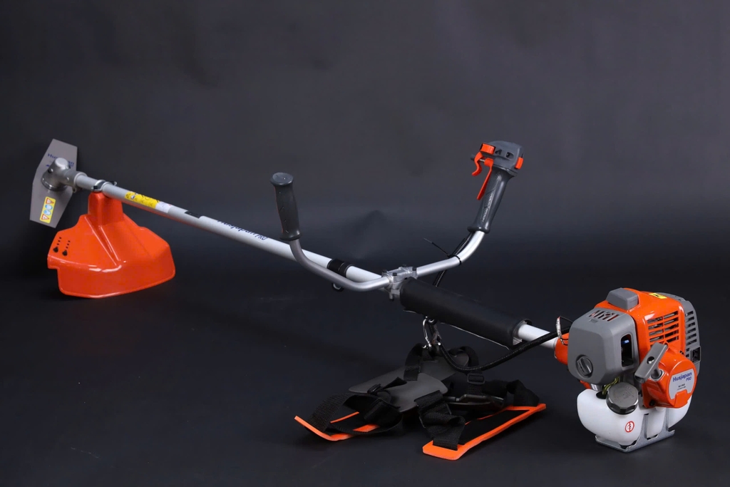 Máy Cắt Cỏ 2 Thì Husjapan Pro 1.75KW HJ-543