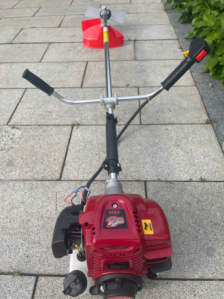 Máy Cắt Cỏ 4 Thì Kamasu 1200W KS35