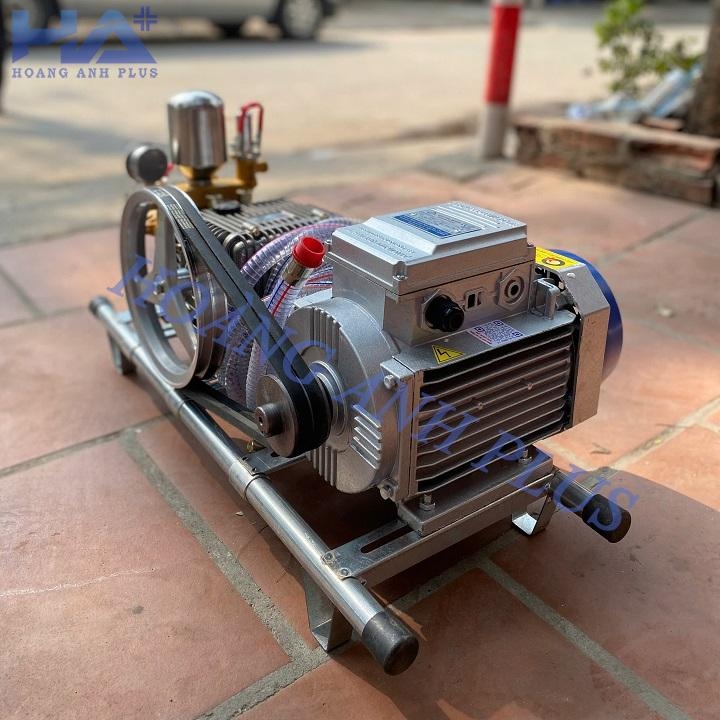 Máy Rửa Xe Dây Đai 3Kw Hoàng Anh