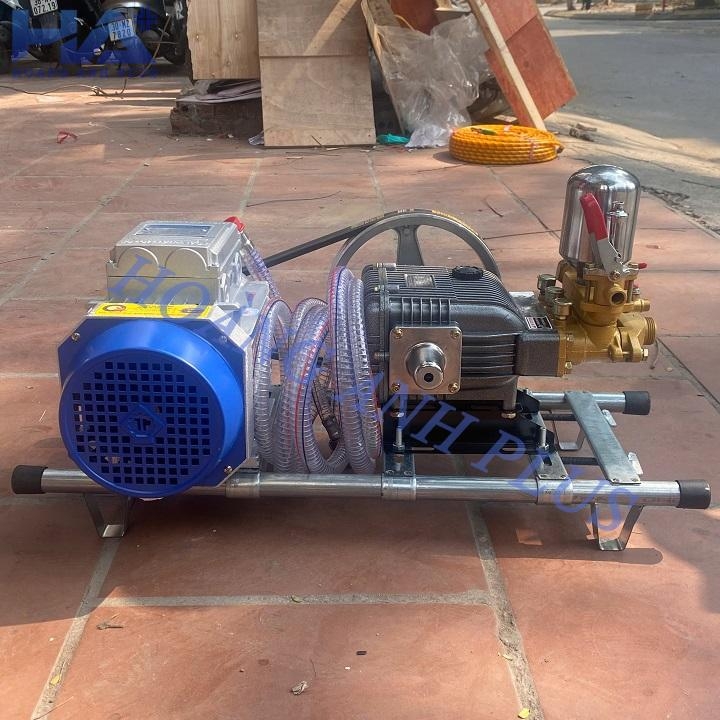 Máy Rửa Xe Dây Đai 3Kw Hoàng Anh
