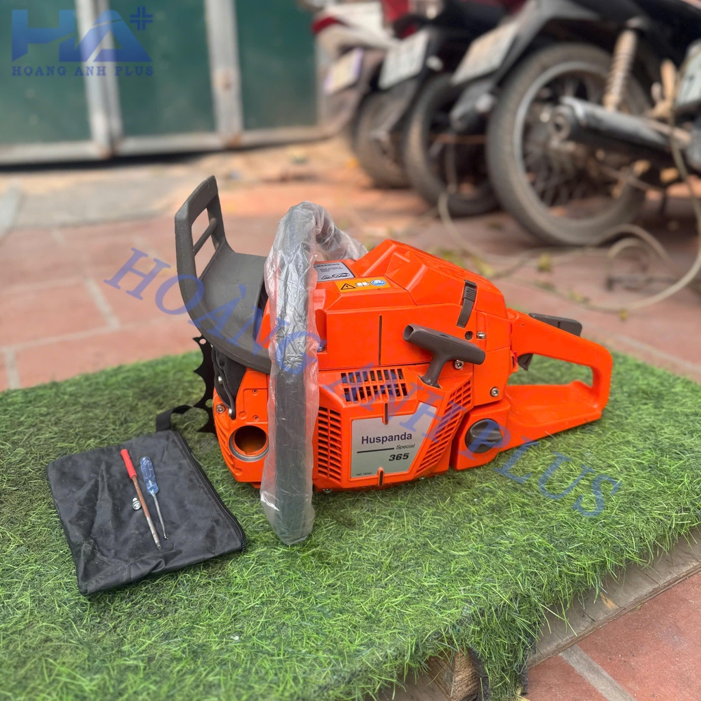 Máy Cưa Xích 2 Thì 3.4KW Huspanda 365