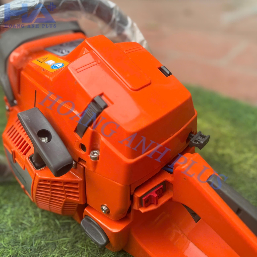 Máy Cưa Xích 2 Thì 3.4KW Huspanda 365