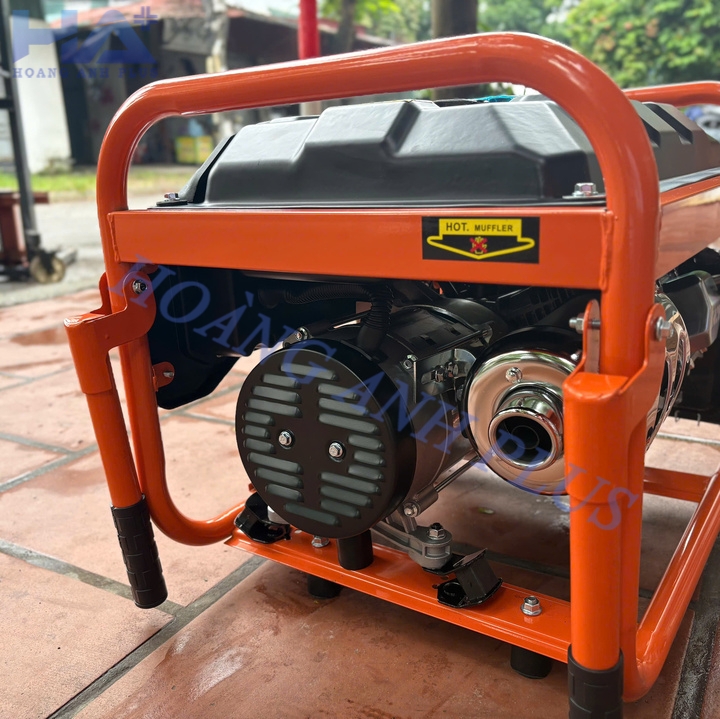 Máy Phát Điện 4Kva Chạy Xăng Mactool EV4200-XD Đề Điện