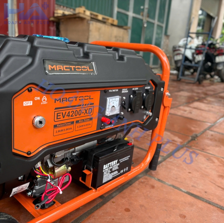Máy Phát Điện 4Kva Chạy Xăng Mactool EV4200-XD Đề Điện