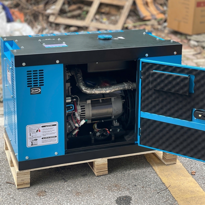 Máy Phát Điện Hakuda Dầu 8KW 3 Pha HKD8000P3