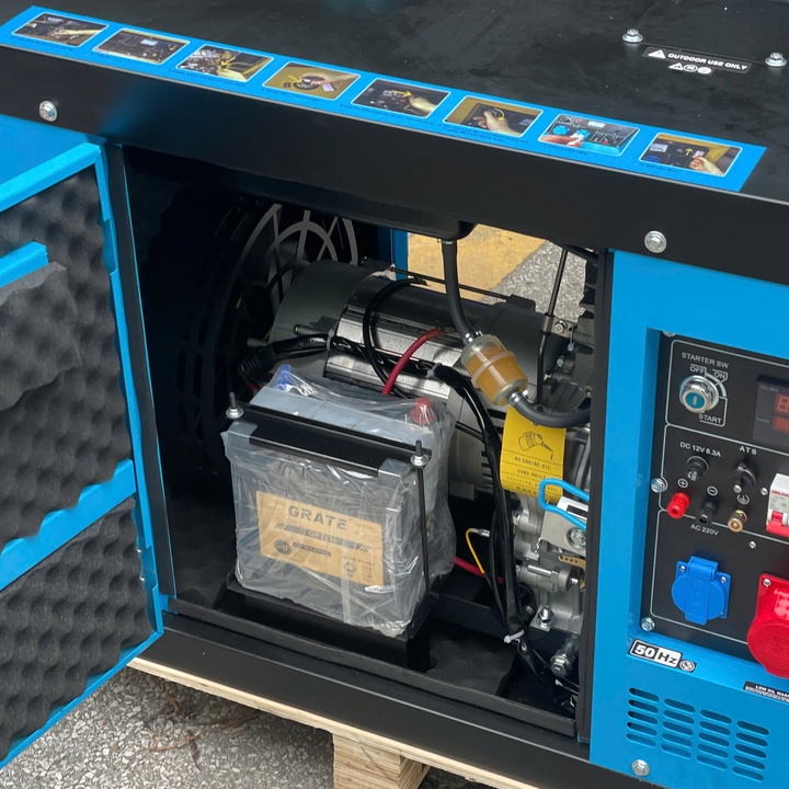 Máy Phát Điện Hakuda Dầu 8KW 3 Pha HKD8000P3