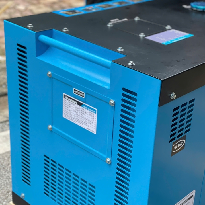 Máy Phát Điện Hakuda Dầu 8KW 3 Pha HKD8000P3