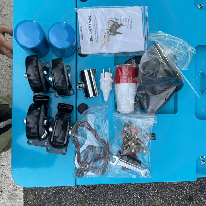 Máy Phát Điện 15KW Chạy Dầu Hakuda HKD15000P3Pro Siêu Cách Âm 3 Pha