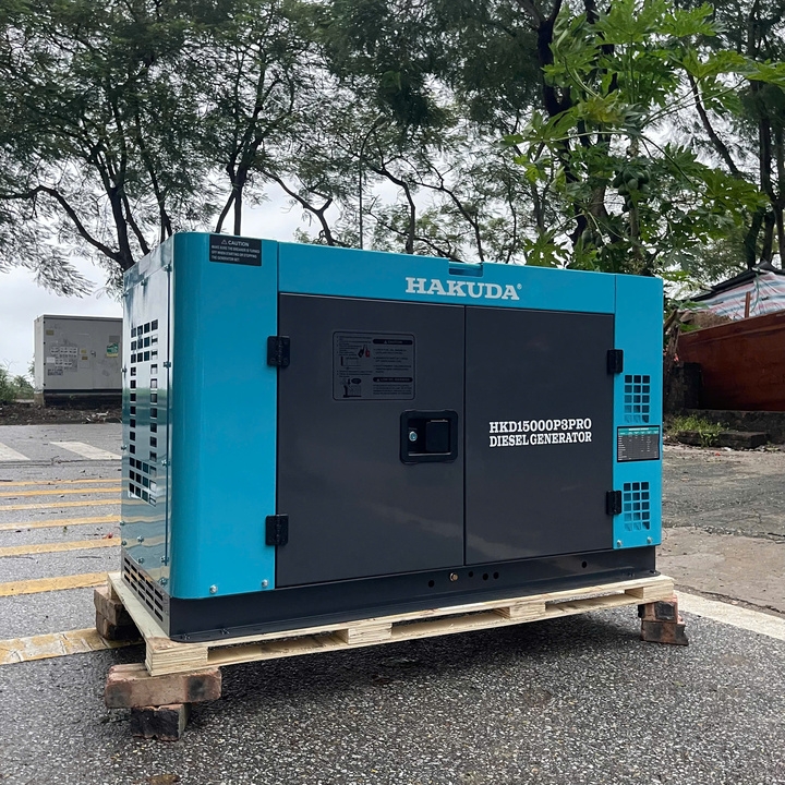 Máy Phát Điện 15KW 3 Pha Chạy Dầu Hakuda HKD15000P3Pro Siêu Cách Âm