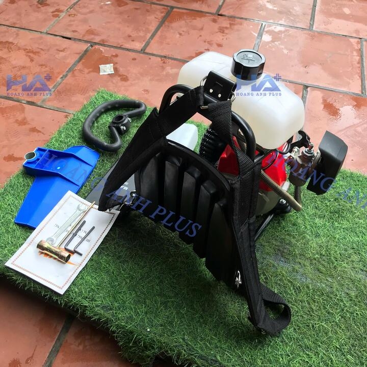 Máy Cắt Cỏ Đeo Lưng 2 Thì Master  MVX-43BL 750W