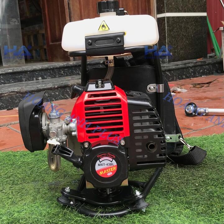 Máy Cắt Cỏ Đeo Lưng 2 Thì Master  MVX-43BL 750W