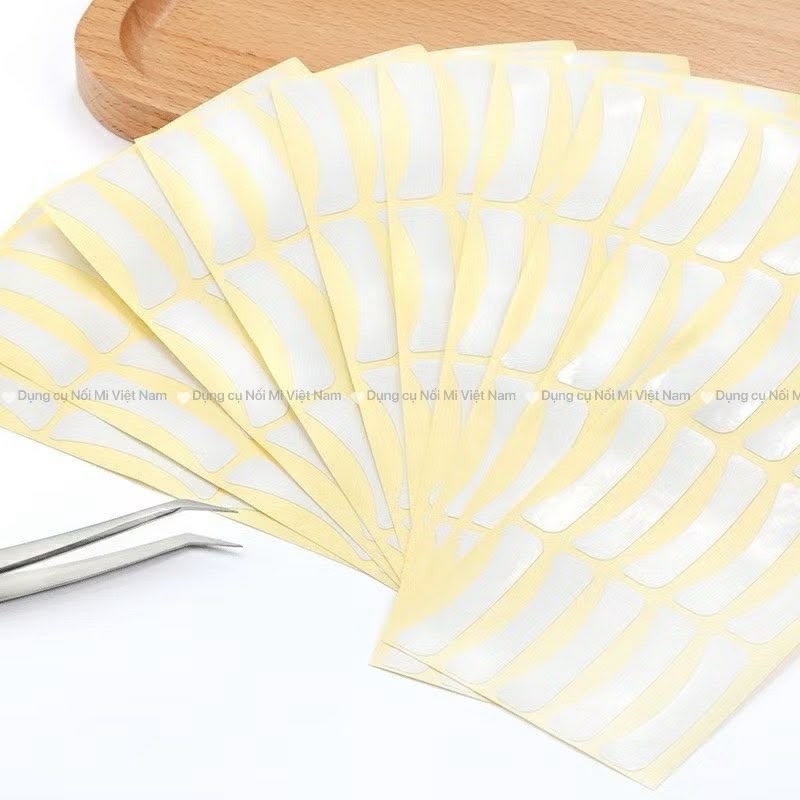 Dán lông mi dưới dạng giấy cho nối mi