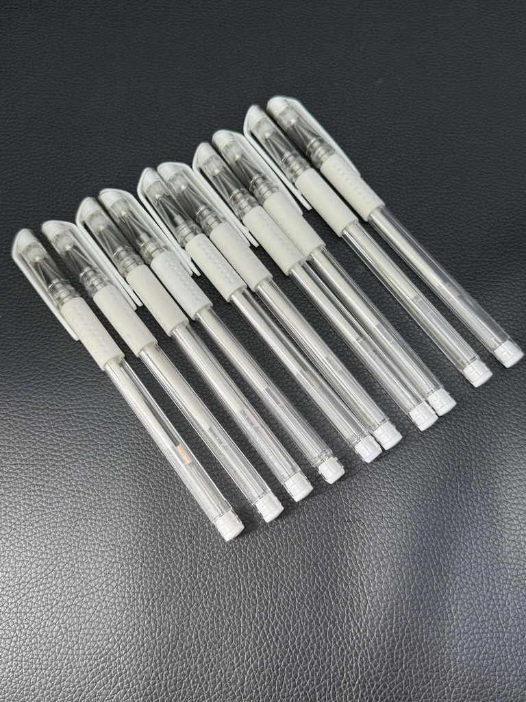 Bút chuyên dụng cho việc đánh dấu, định vị vị trí nối mi, vị trí định hình lông mày