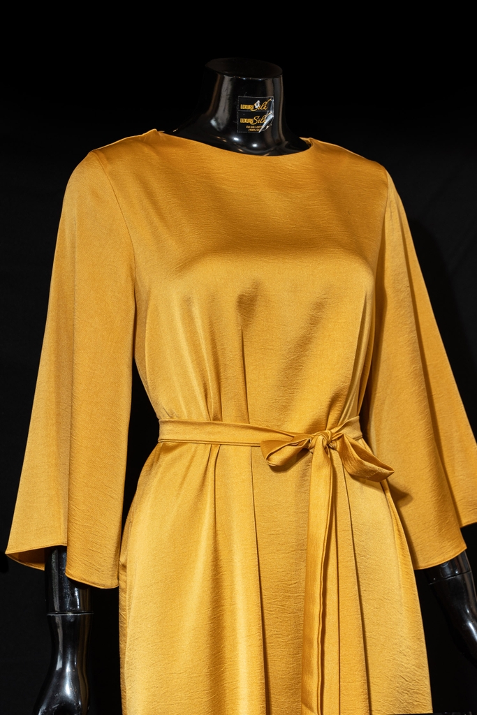 Váy lụa trơn không họa tiết