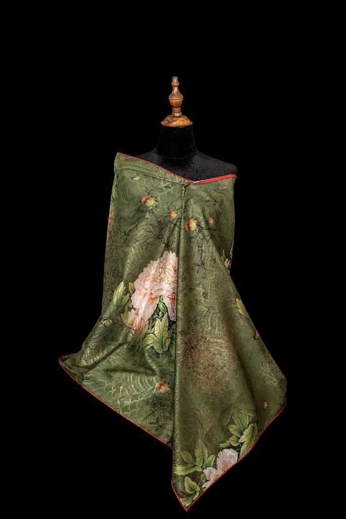 Khăn choàng lụa cao cấp 4D