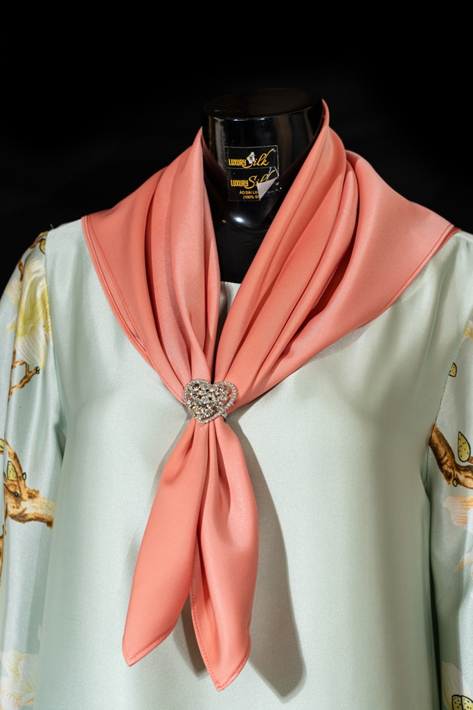 khăn quàng cổ Lụa trơn không họa tiết 920