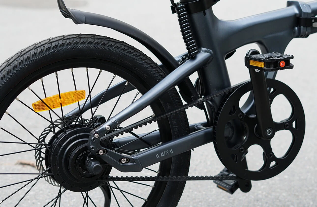 Kết cấu xe dễ bảo trì, một số dòng dùng dây đai carbon bền bỉ