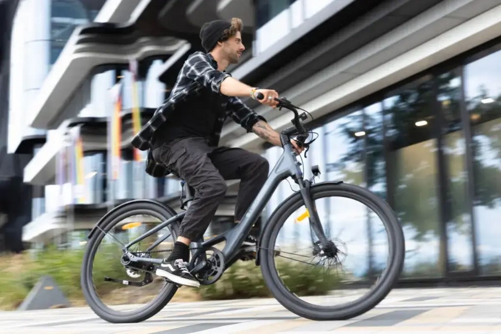 Xe đạp trợ lực điện có moter hỗ trợ giúp đạp nhẹ