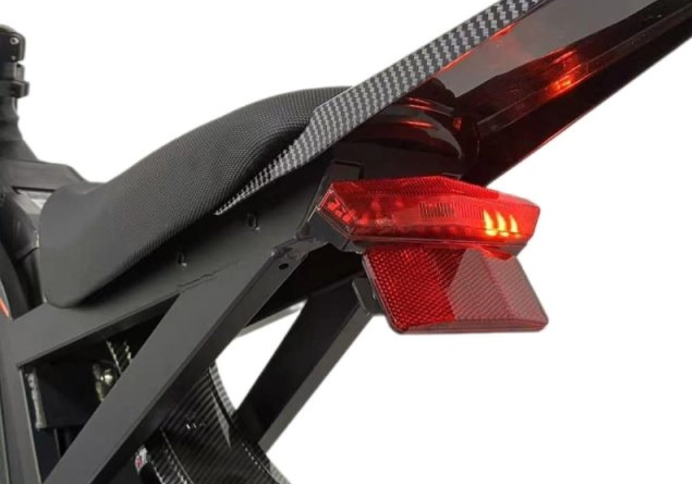 Đèn hậu - xi nhan trái phải