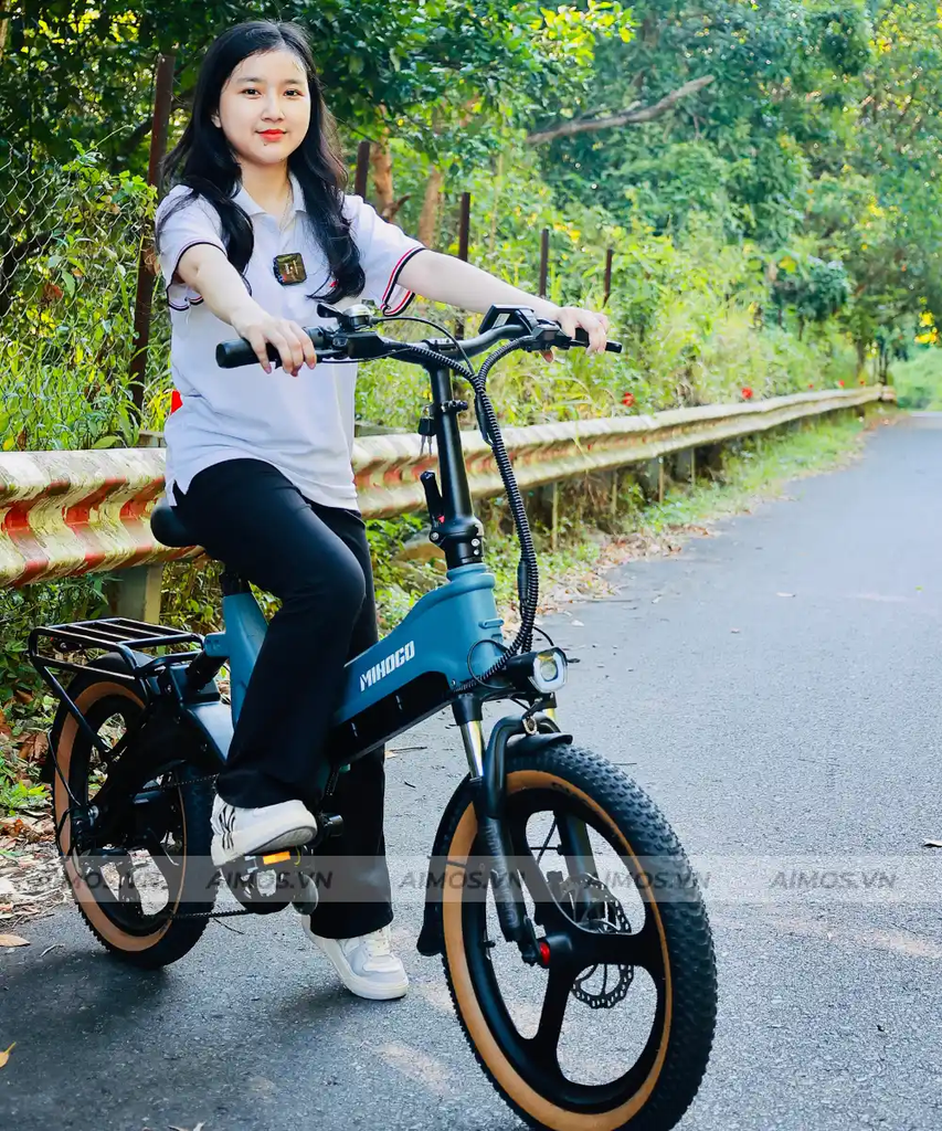 Đi xe đạp trợ lực điện lên bán đảo Sơn Trà