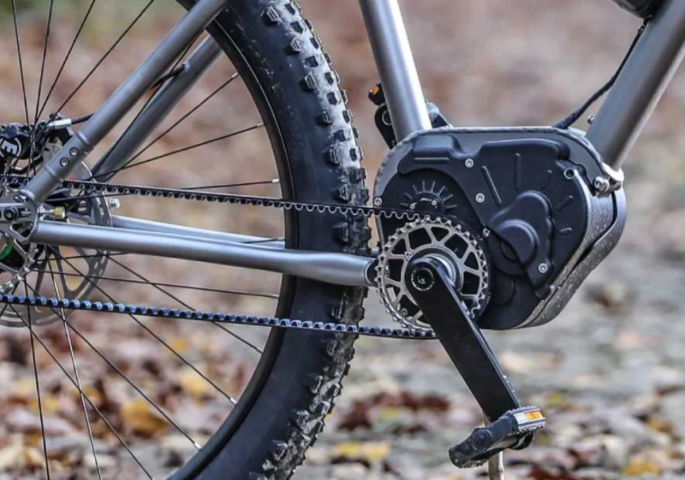 Động cơ trục giữa có tính bền cao