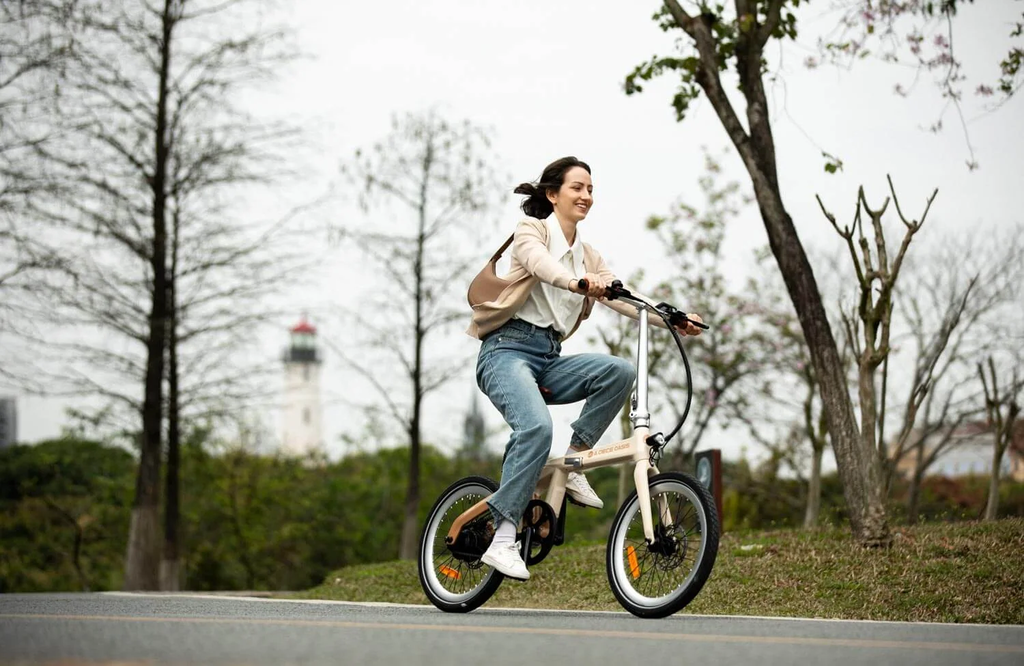 Xe đạp trợ lực điện ADO A20 Air Carbon