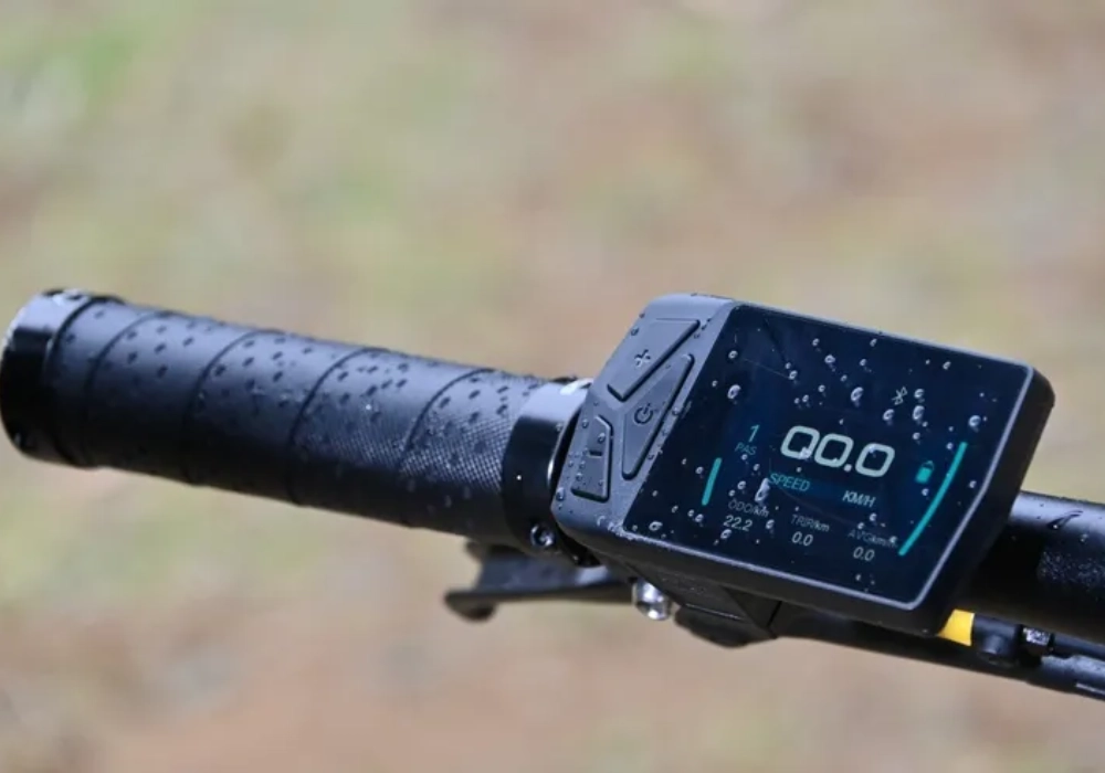 Màn hình LCD có thể chống nước nhưng hạn chế nước có áp lực cao