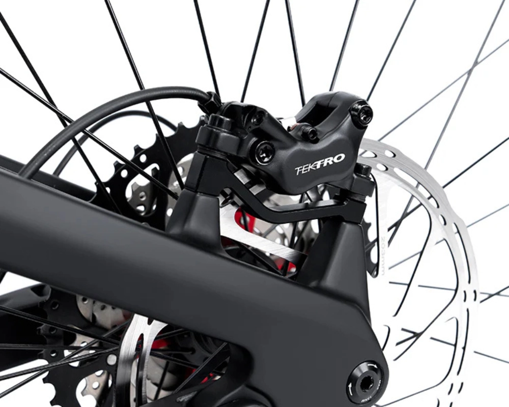 Phanh dầu 4 piston