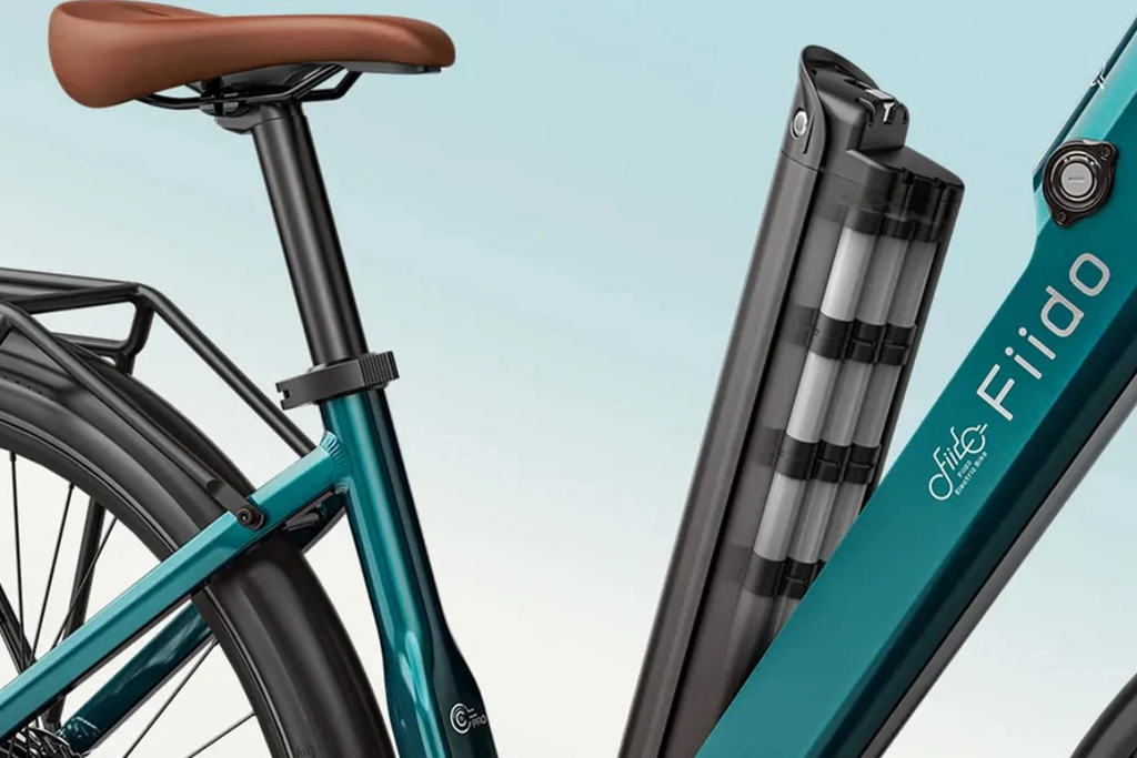 Mẫu xe Fiido C11 có pin có thể tháo rời