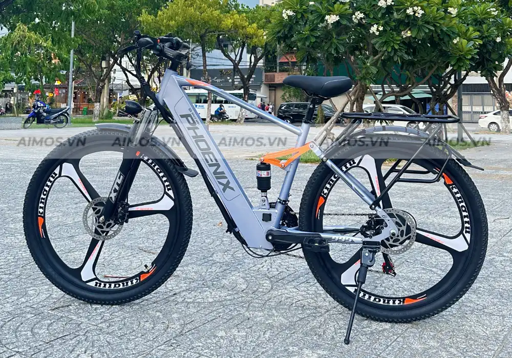 Khung thép carbon cao cấp, sơn tĩnh điện bền màu