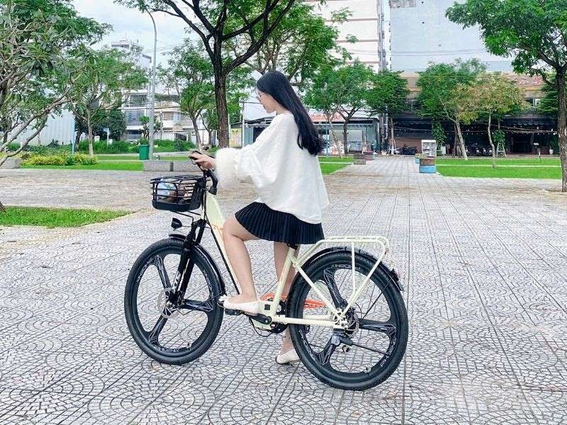 Tư thế đạp xe đạp trợ lực điện đúng và lỗi cần tránh