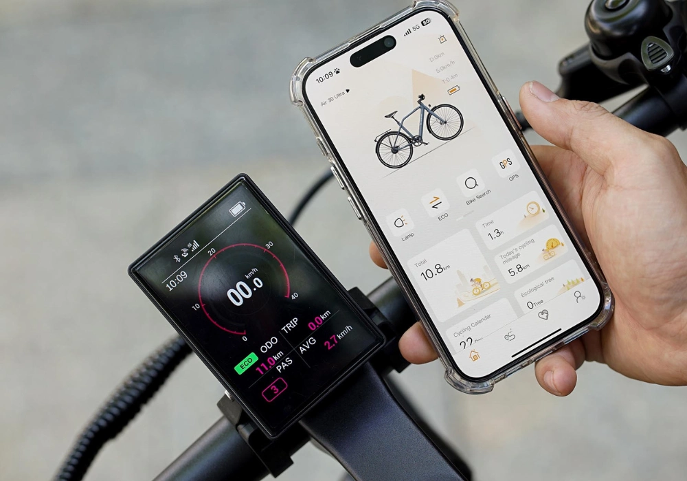 Trải nghiệm thông minh qua ADO App