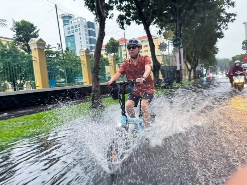 Xe đạp trợ lực điện đi mưa bị chết máy